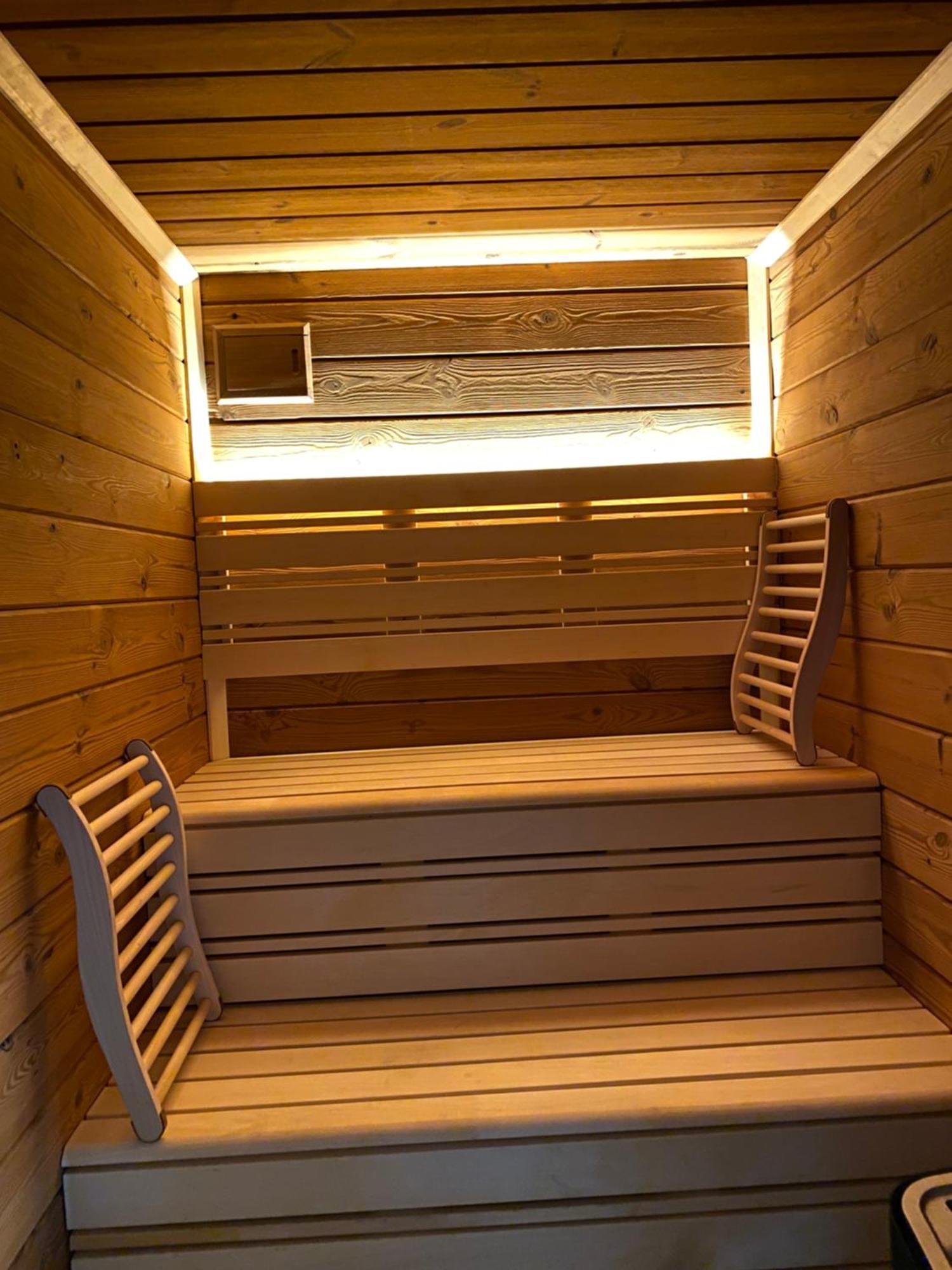 Private Wellness Suiten Mit Whirlpool Эссен Экстерьер фото